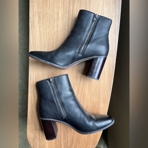 Madewell Greer Bootie - Picture 2 of 8